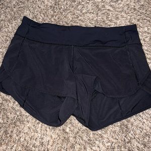 Lululemon size 6